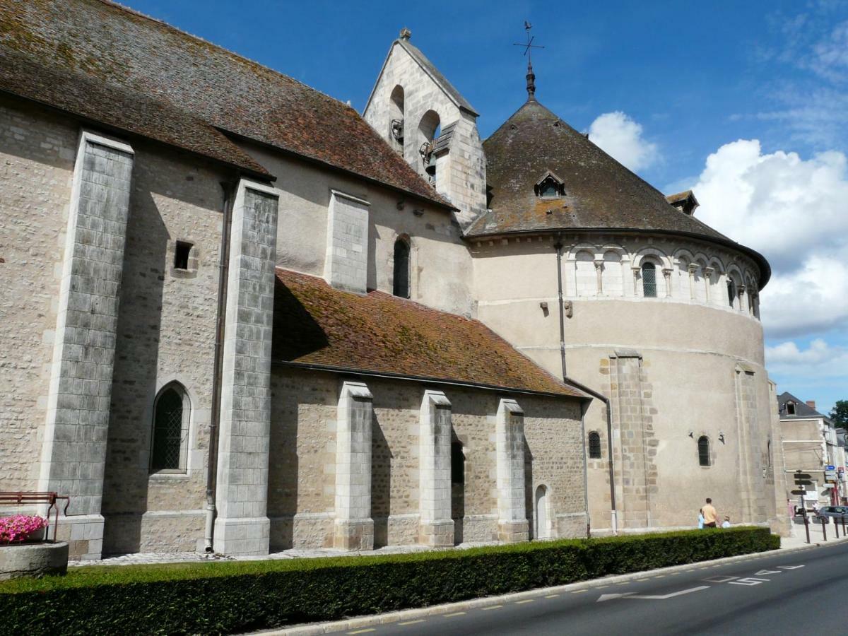 Les Chambres De La Basilique Neuvy-Saint-Sepulchre Bagian luar foto